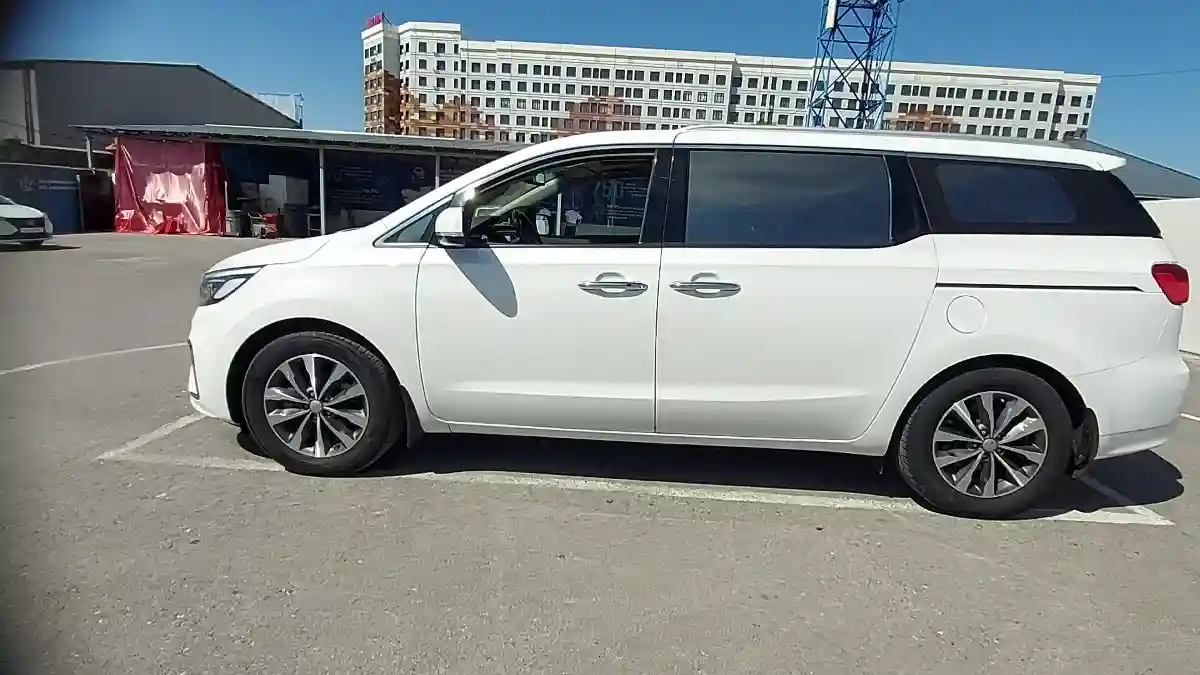 Kia Carnival 2018 года за 12 500 000 тг. в Шымкент