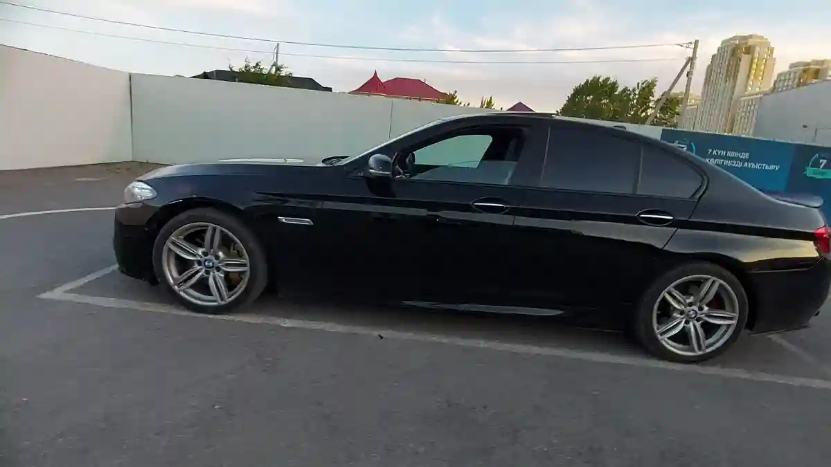BMW 5 серии 2014 года за 13 500 000 тг. в Шымкент