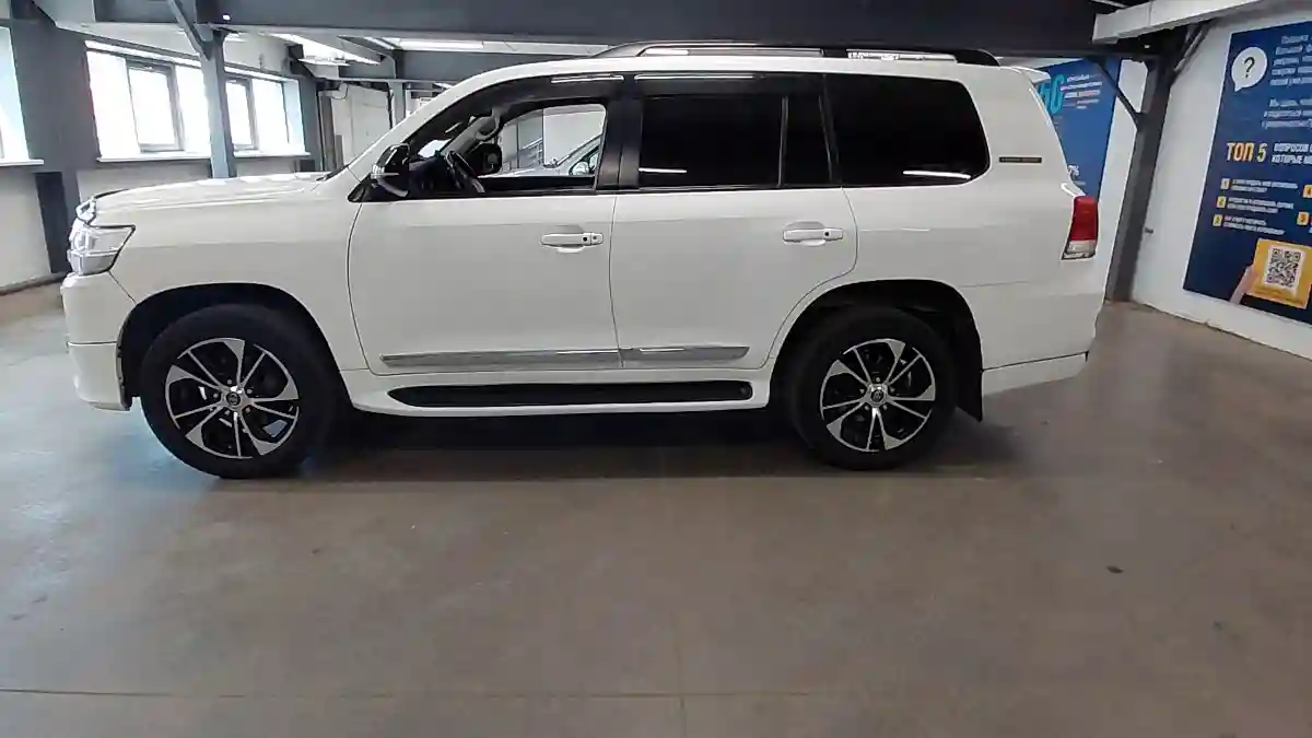 Toyota Land Cruiser 2008 года за 15 000 000 тг. в Астана