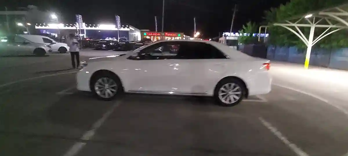 Toyota Camry 2013 года за 8 000 000 тг. в Алматы