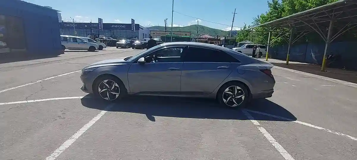 Hyundai Elantra 2022 года за 9 000 000 тг. в Алматы