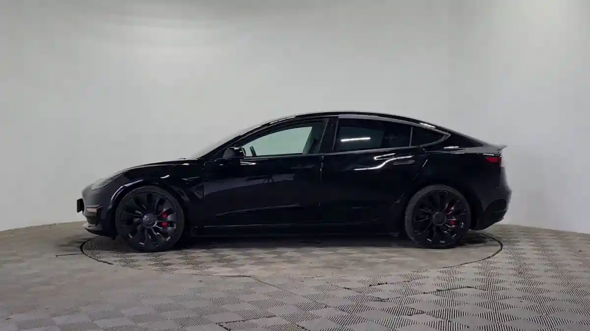 Tesla Model 3 2022 года за 11 000 000 тг. в Алматы