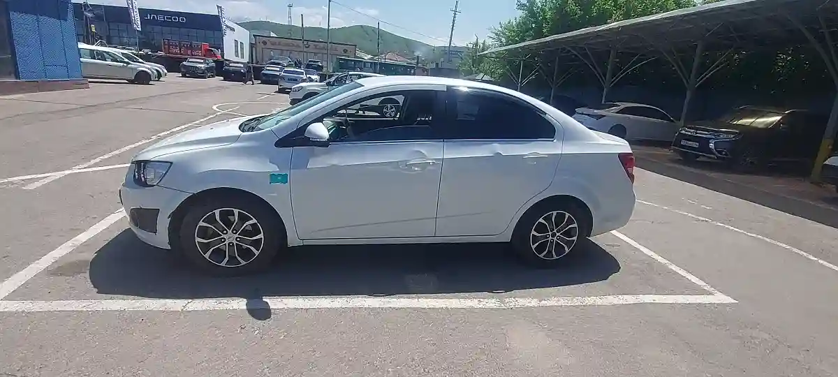 Chevrolet Aveo 2018 года за 4 500 000 тг. в Алматы