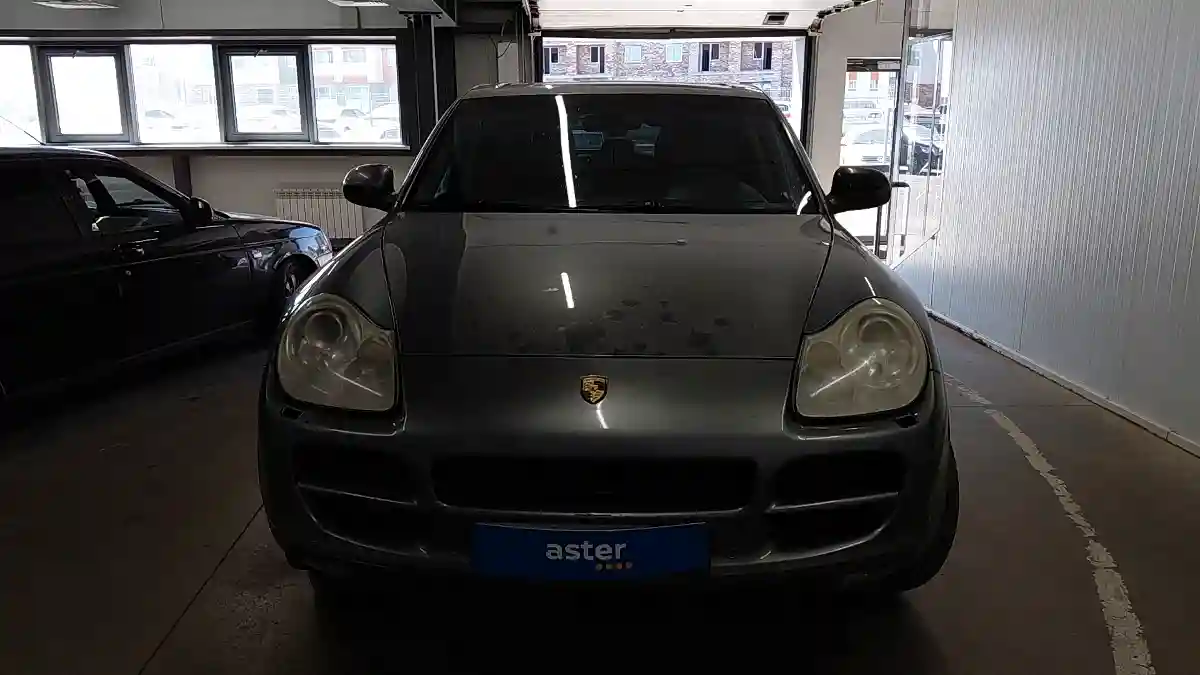 Porsche Cayenne 2005 года за 6 000 000 тг. в Астана