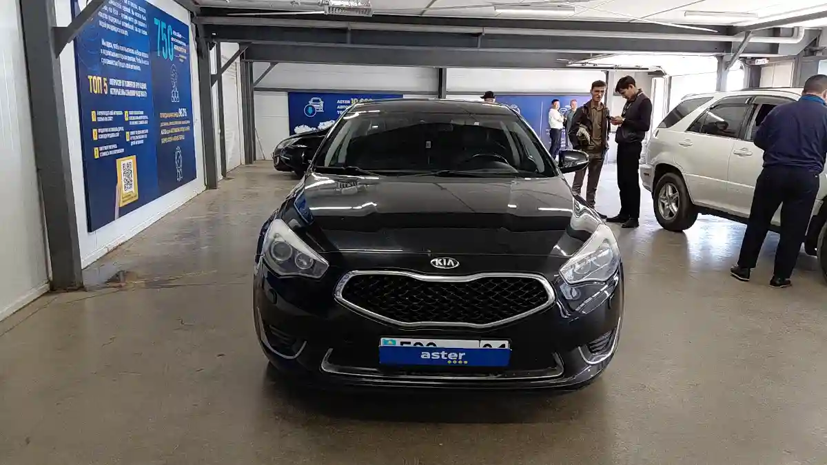 Kia Cadenza 2014 года за 7 100 000 тг. в Астана