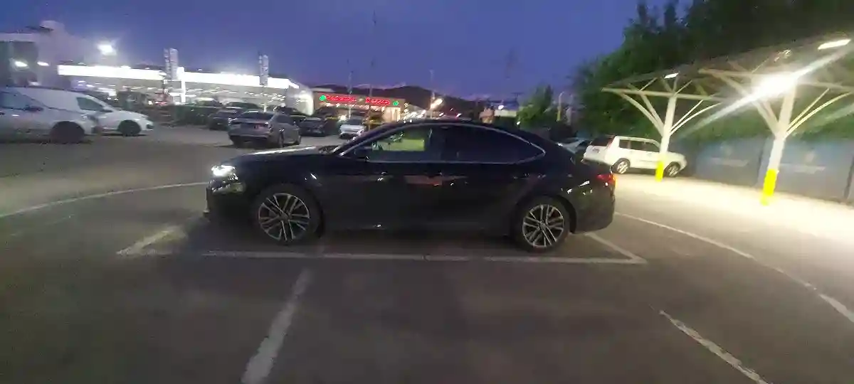 Toyota Camry 2024 года за 20 000 000 тг. в Алматы
