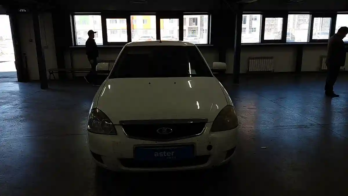 LADA (ВАЗ) Priora 2013 года за 2 000 000 тг. в Астана