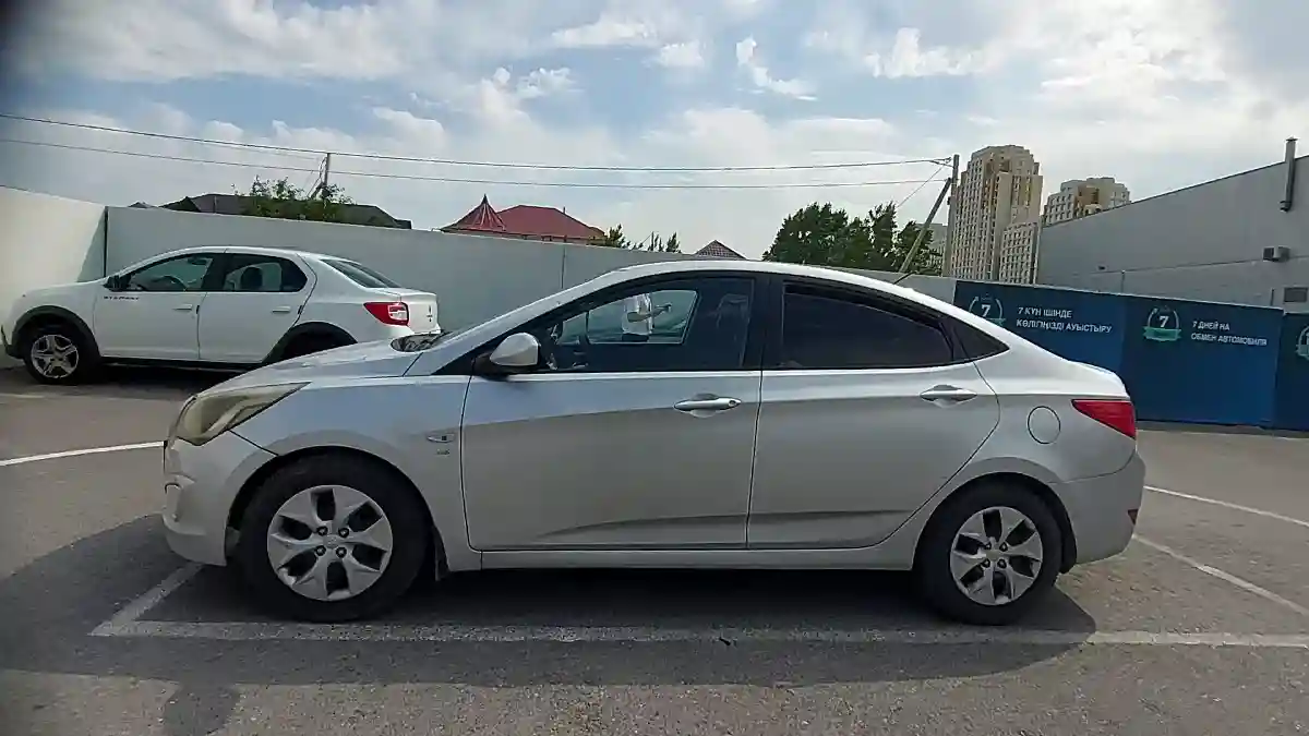 Hyundai Solaris 2015 года за 4 000 000 тг. в Шымкент