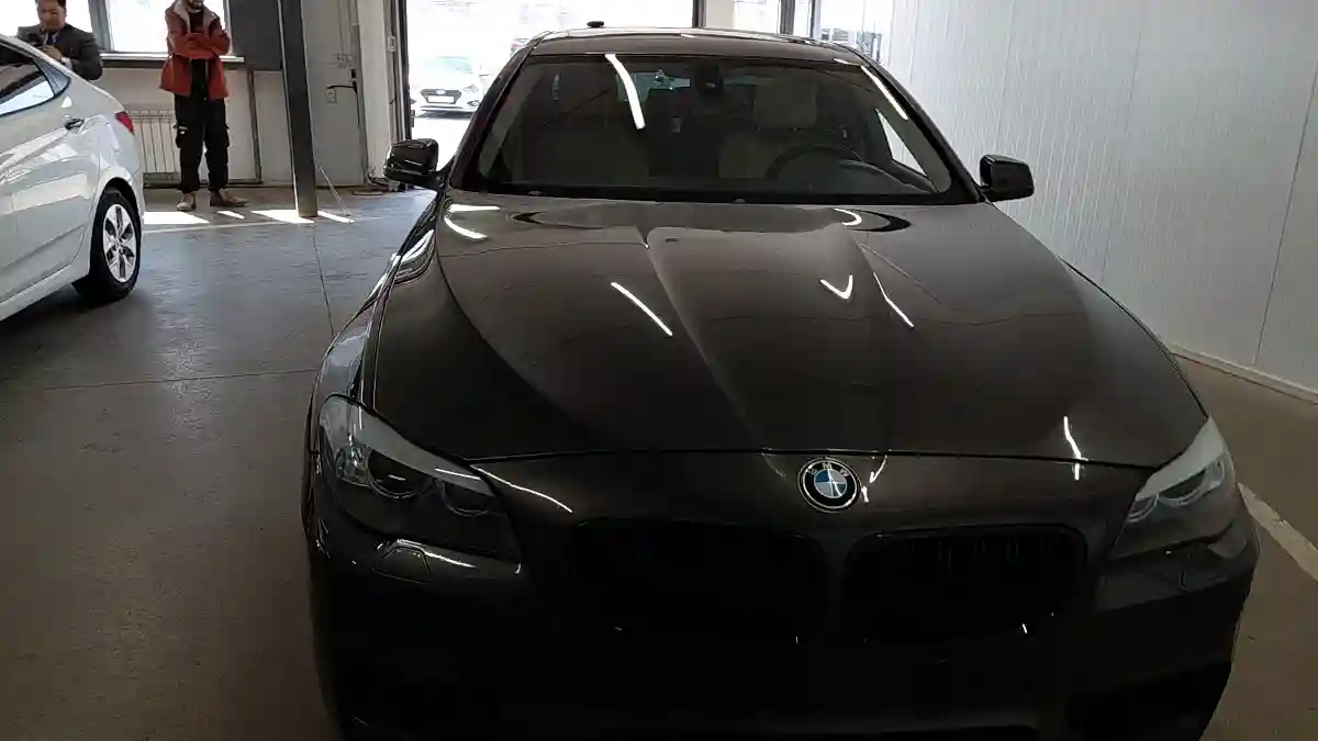 BMW 5 серии 2012 года за 10 500 000 тг. в Астана