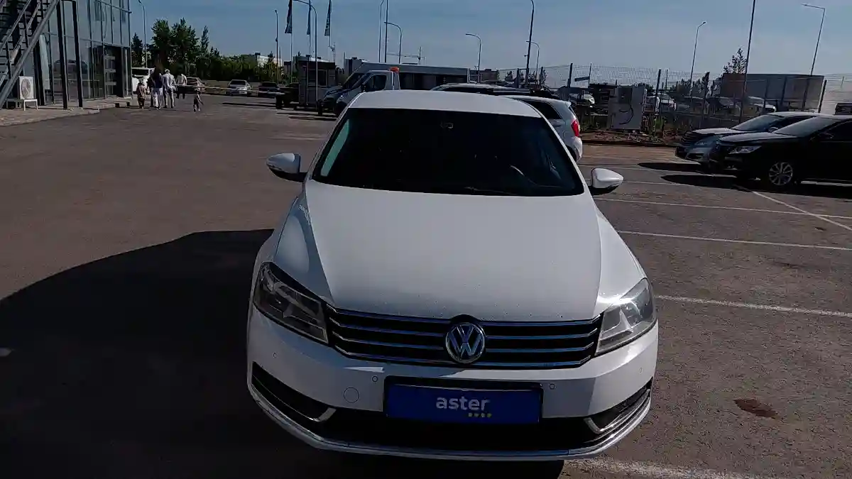 Volkswagen Passat 2011 года за 3 000 000 тг. в Астана