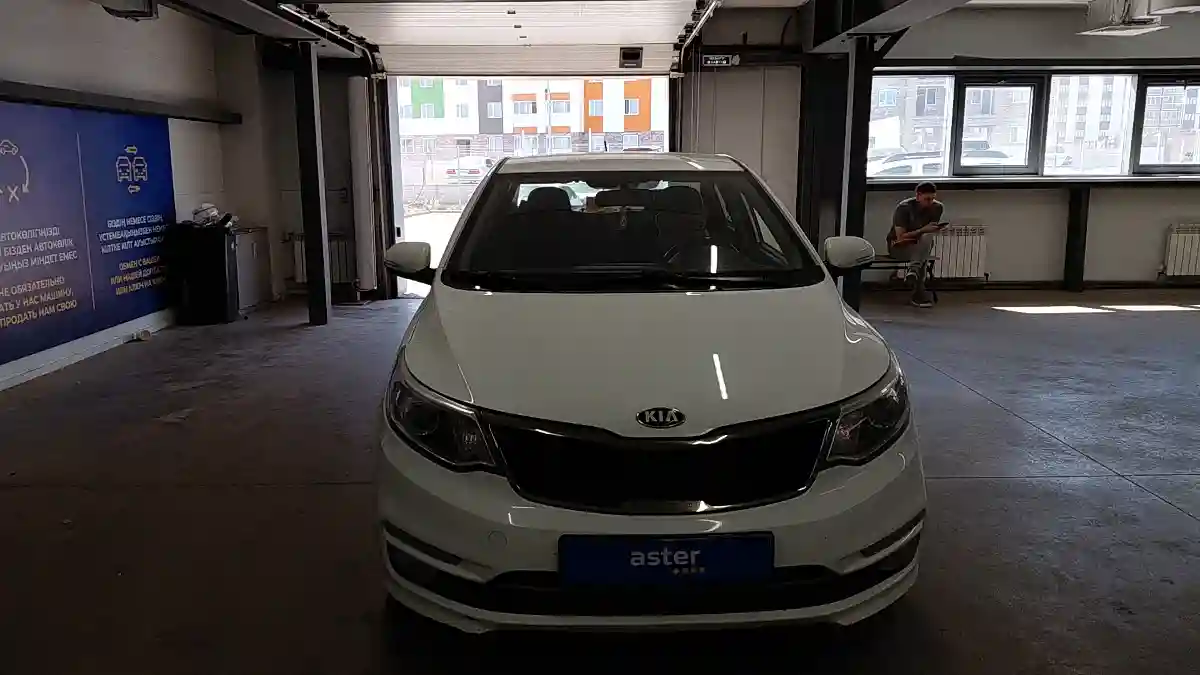 Kia Rio 2017 года за 5 800 000 тг. в Астана