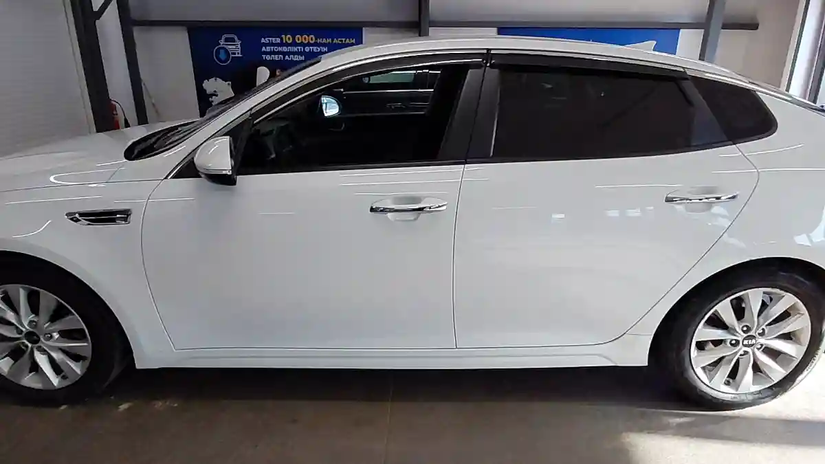 Kia Optima 2018 года за 8 000 000 тг. в Астана