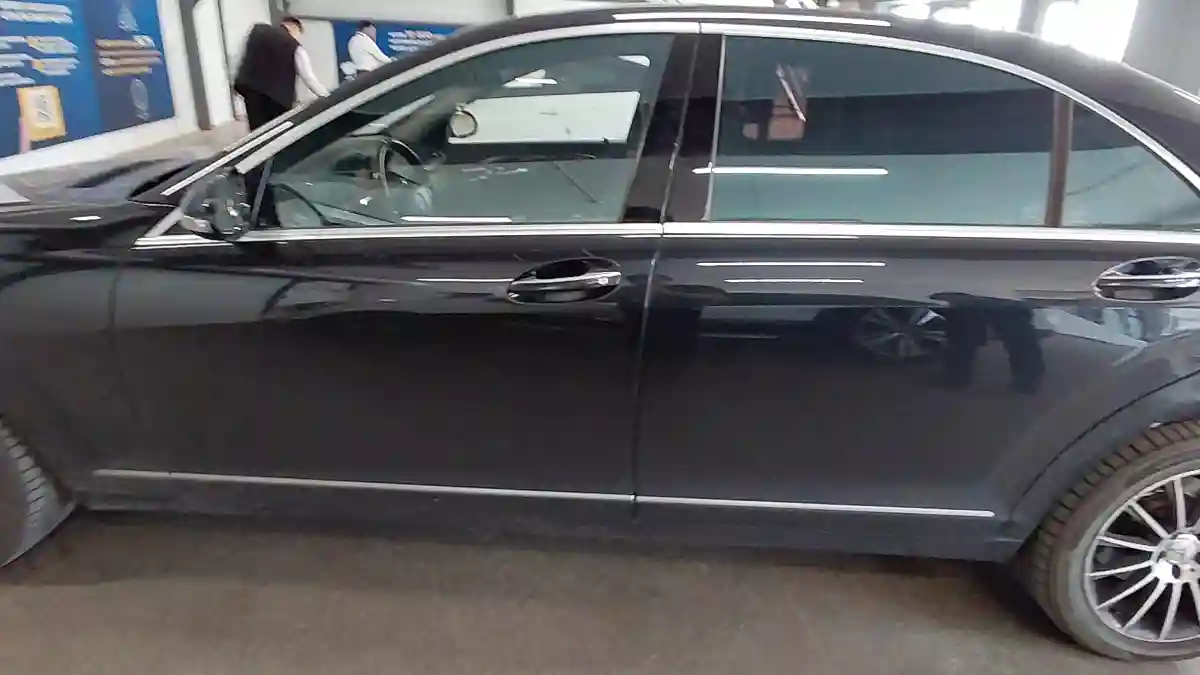 Mercedes-Benz S-Класс 2008 года за 8 000 000 тг. в Астана