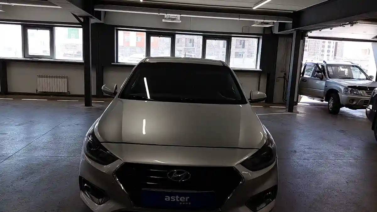 Hyundai Accent 2019 года за 6 900 000 тг. в Астана