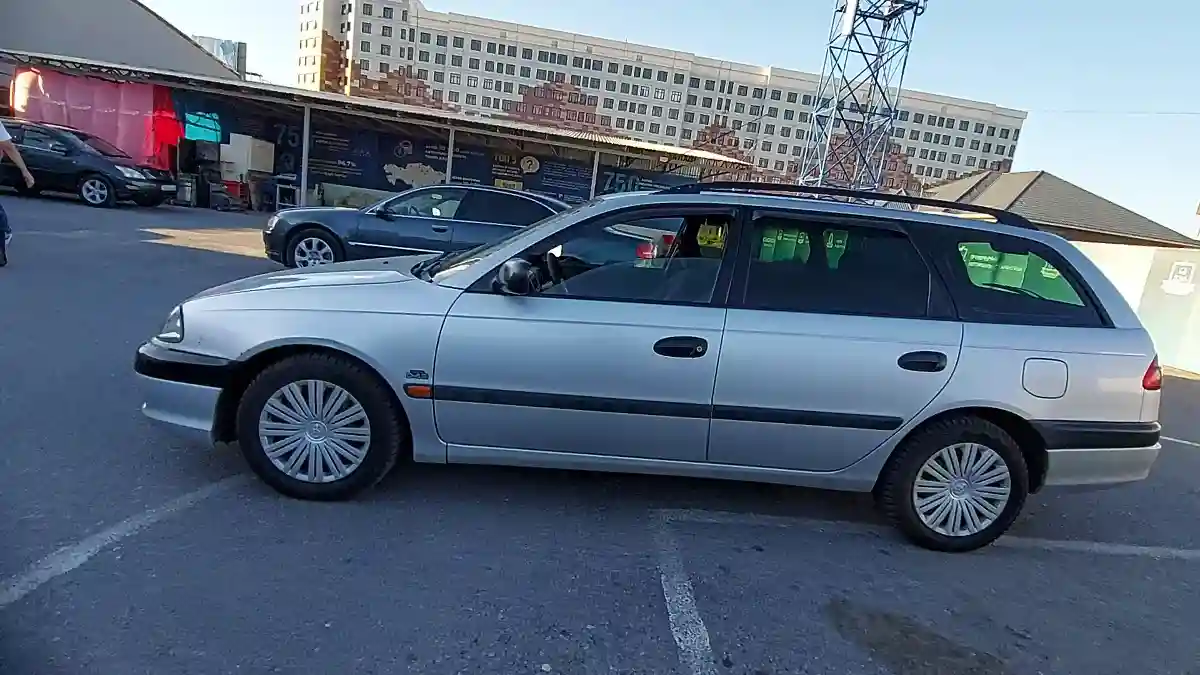 Toyota Avensis 2002 года за 1 300 000 тг. в Шымкент