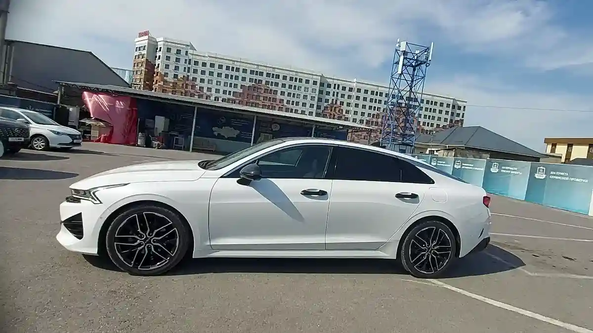 Kia K5 2023 года за 12 000 000 тг. в Шымкент