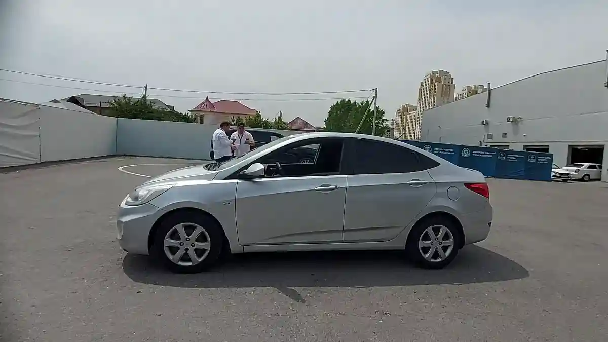 Hyundai Accent 2013 года за 3 500 000 тг. в Шымкент