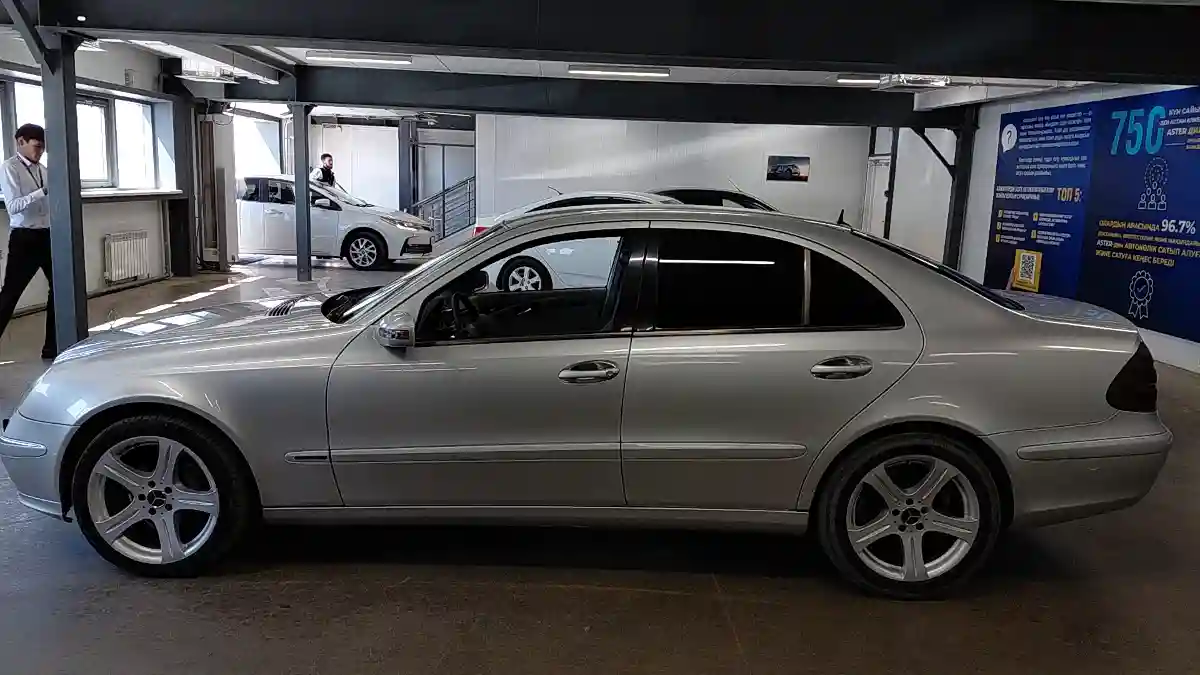 Mercedes-Benz E-Класс 2002 года за 4 500 000 тг. в Астана
