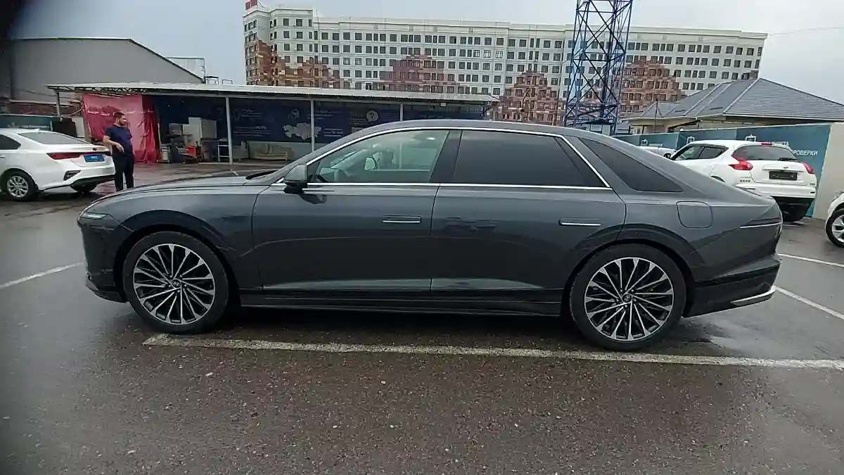 Hyundai Grandeur 2023 года за 22 000 000 тг. в Шымкент