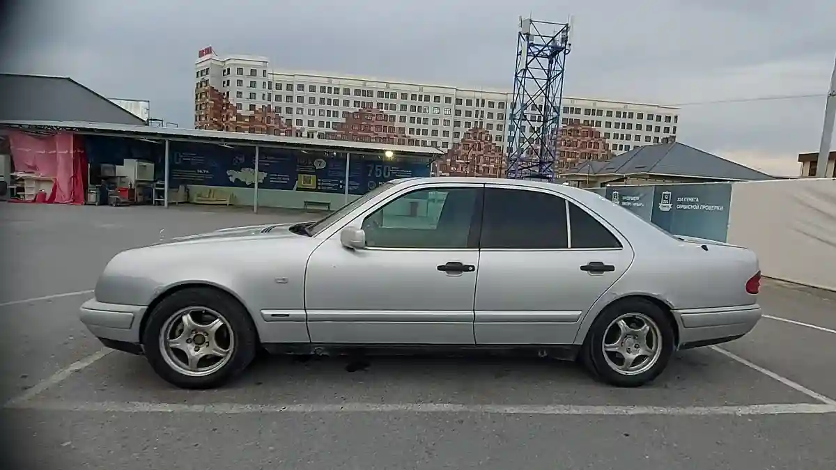 Mercedes-Benz E-Класс 1996 года за 2 300 000 тг. в Шымкент