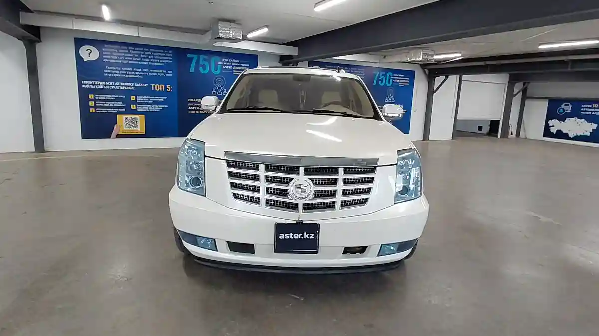 Cadillac Escalade 2007 года за 11 000 000 тг. в Астана