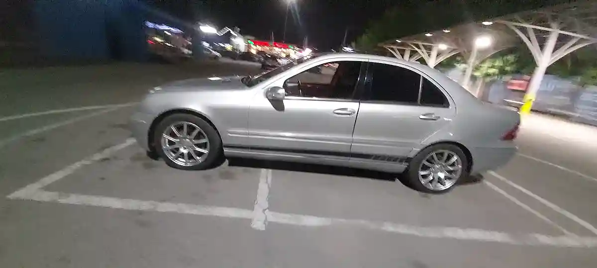 Mercedes-Benz C-Класс 2000 года за 2 500 000 тг. в Алматы