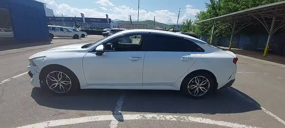 Kia K5 2022 года за 8 000 000 тг. в Алматы