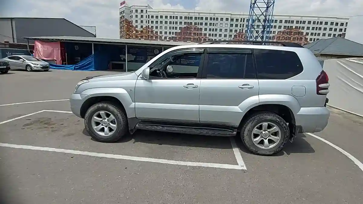 Toyota Land Cruiser Prado 2003 года за 10 000 000 тг. в Шымкент
