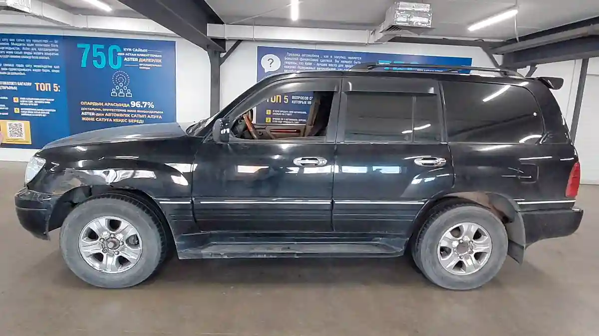 Lexus LX 2000 года за 8 000 000 тг. в Астана