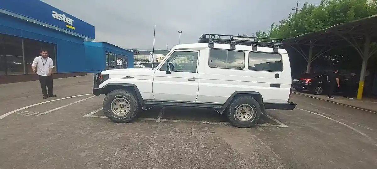 Toyota Land Cruiser 2004 года за 21 000 000 тг. в Алматы