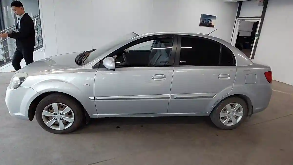 Kia Rio 2010 года за 3 500 000 тг. в Астана
