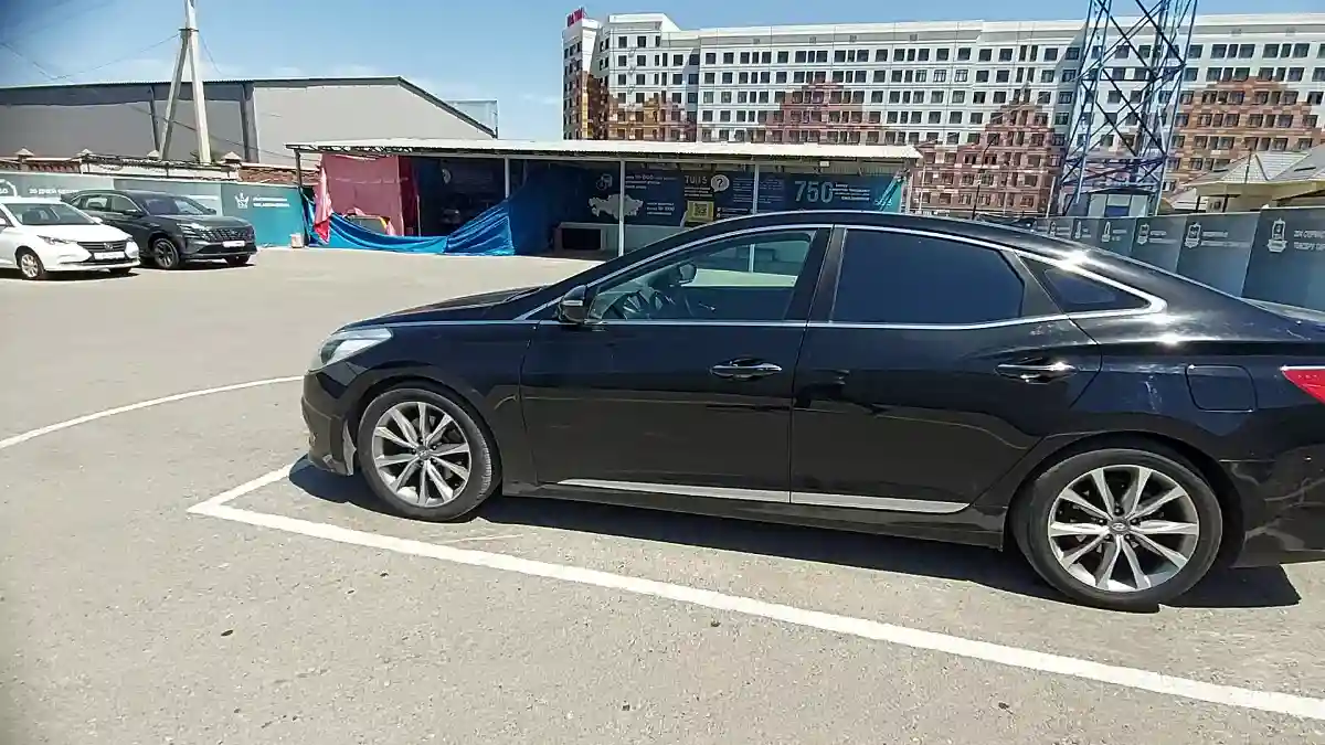 Hyundai Grandeur 2015 года за 7 500 000 тг. в Шымкент