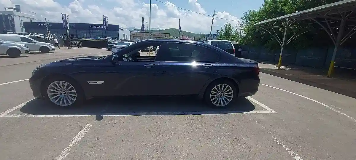 BMW 7 серии 2009 года за 6 500 000 тг. в Алматы