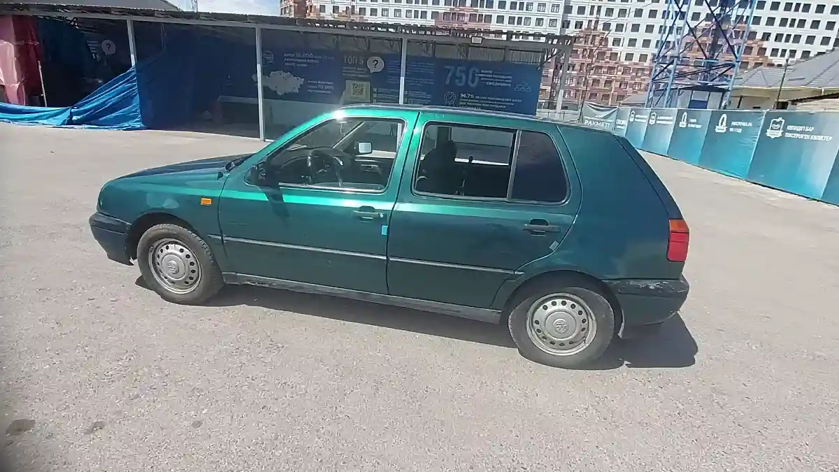 Volkswagen Golf 1995 года за 1 500 000 тг. в Шымкент