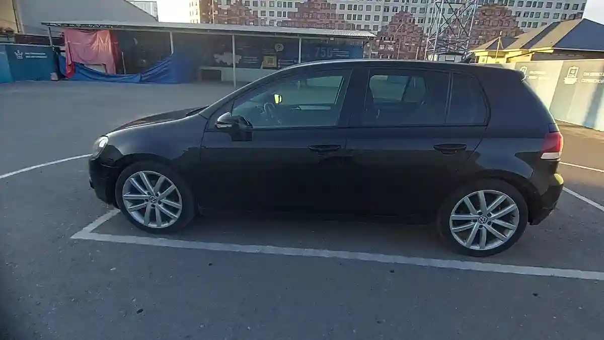Volkswagen Golf 2010 года за 4 000 000 тг. в Шымкент