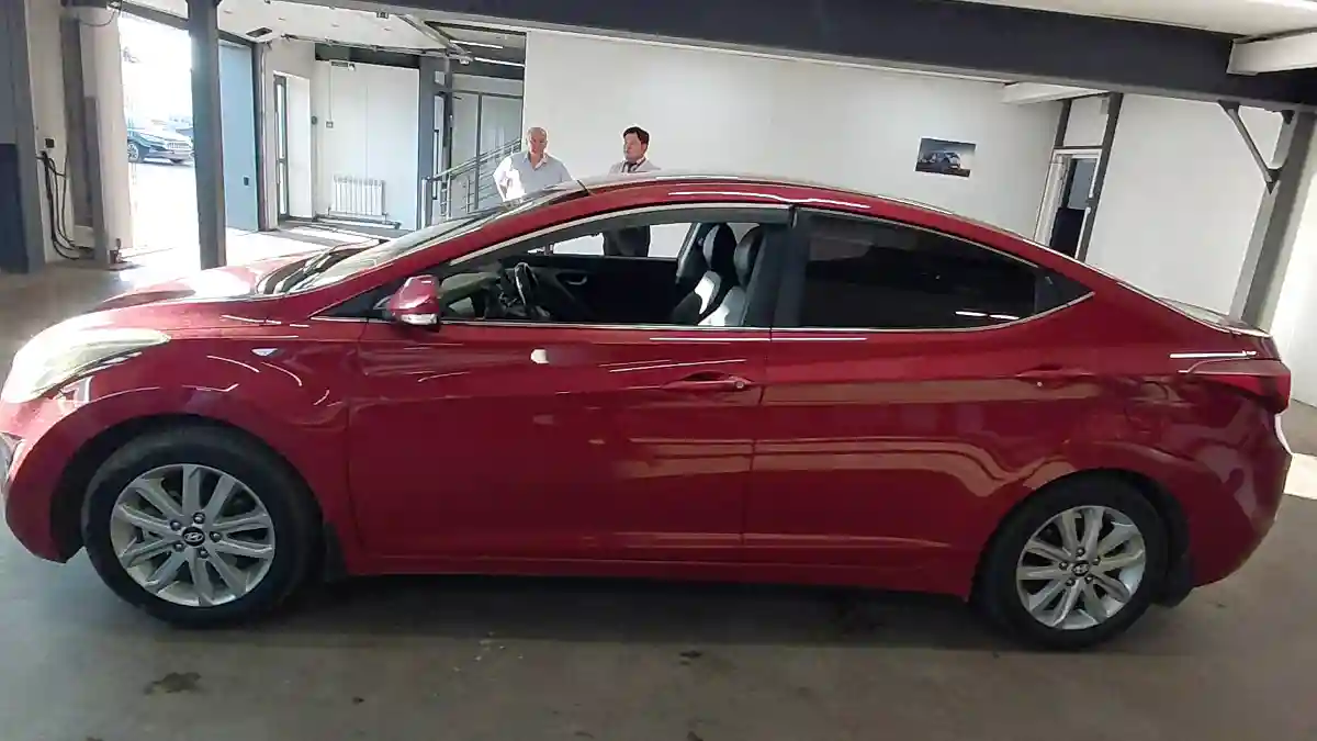 Hyundai Elantra 2015 года за 5 500 000 тг. в Астана