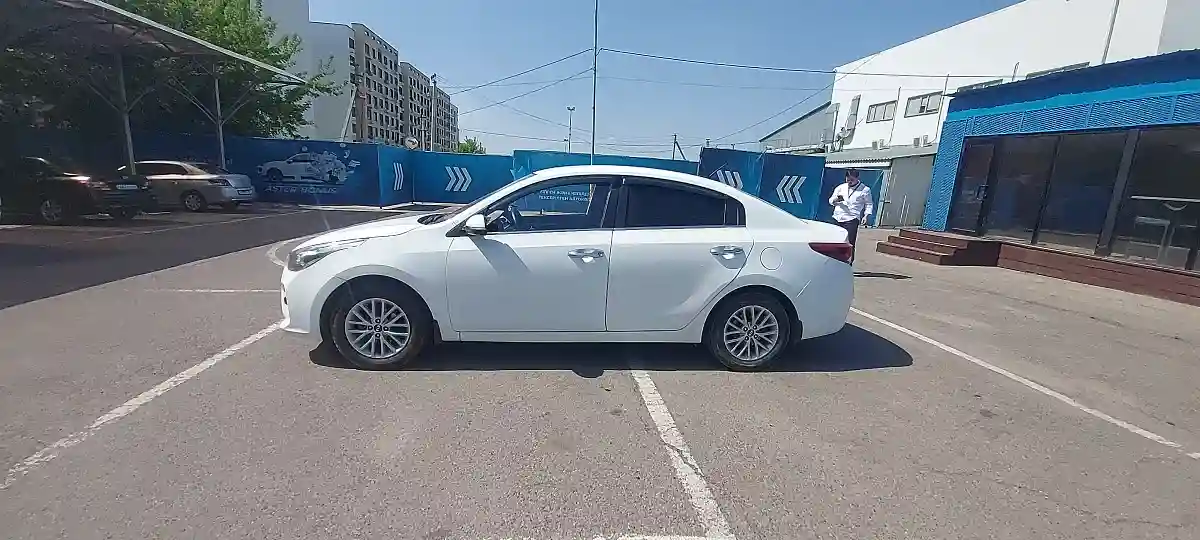 Kia Rio 2018 года за 6 000 000 тг. в Алматы
