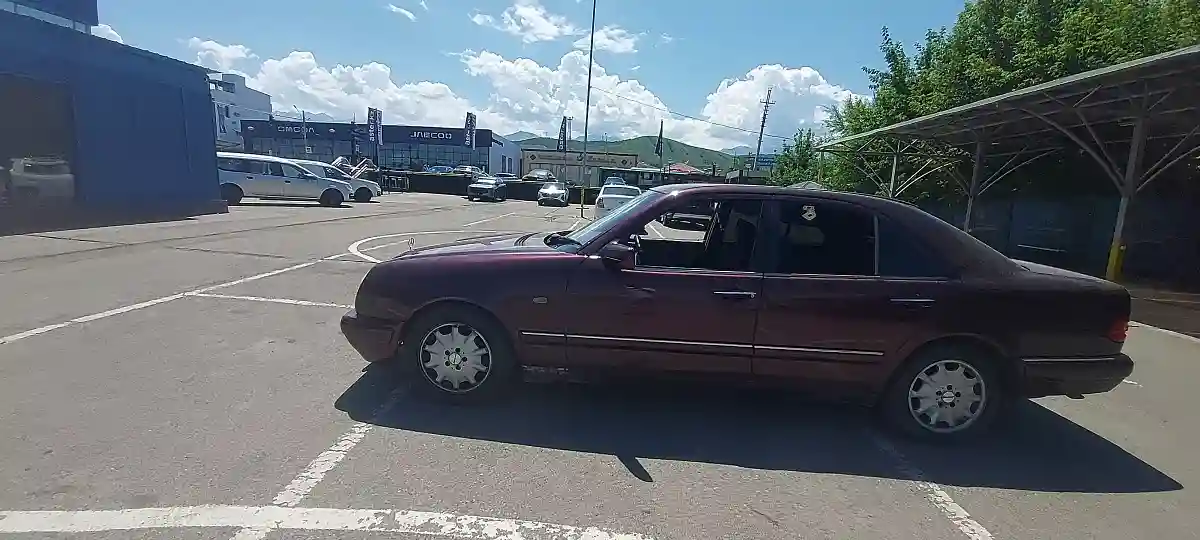 Mercedes-Benz E-Класс 1996 года за 2 000 000 тг. в Алматы
