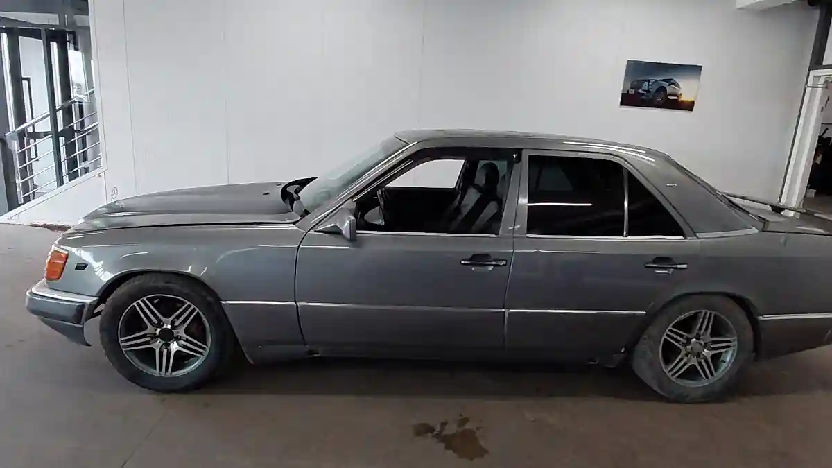 Mercedes-Benz E-Класс 1992 года за 1 000 000 тг. в Астана