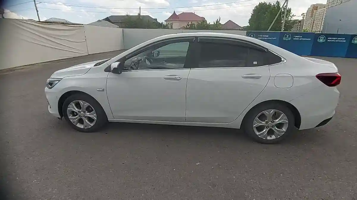 Chevrolet Onix 2023 года за 6 500 000 тг. в Шымкент