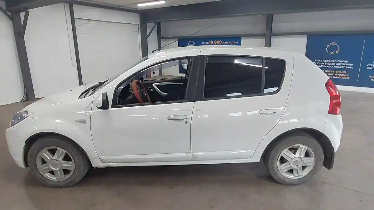 Renault Sandero 2012 года за 4 000 000 тг. в Астана
