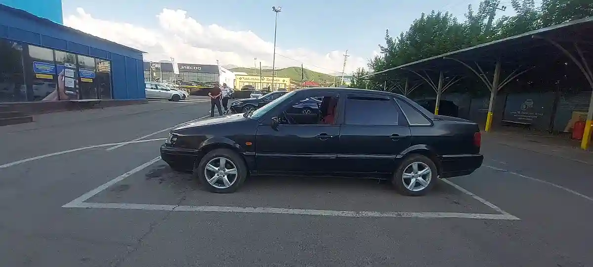 Volkswagen Passat 1994 года за 1 000 000 тг. в Алматы