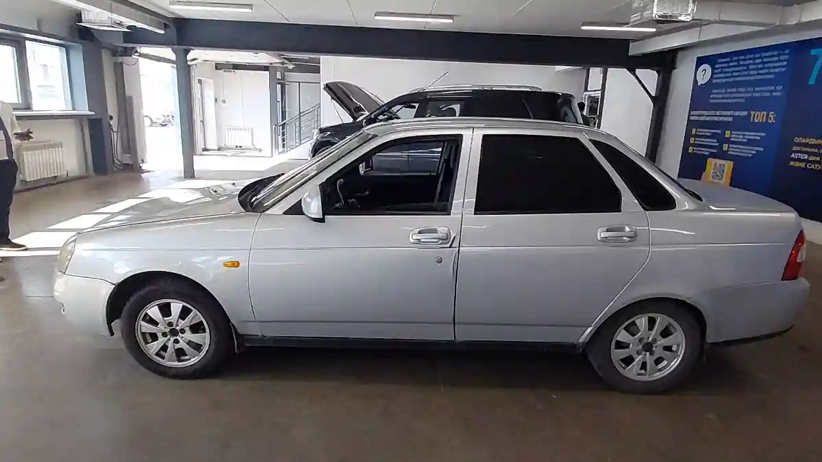 LADA (ВАЗ) Priora 2013 года за 1 600 000 тг. в Астана