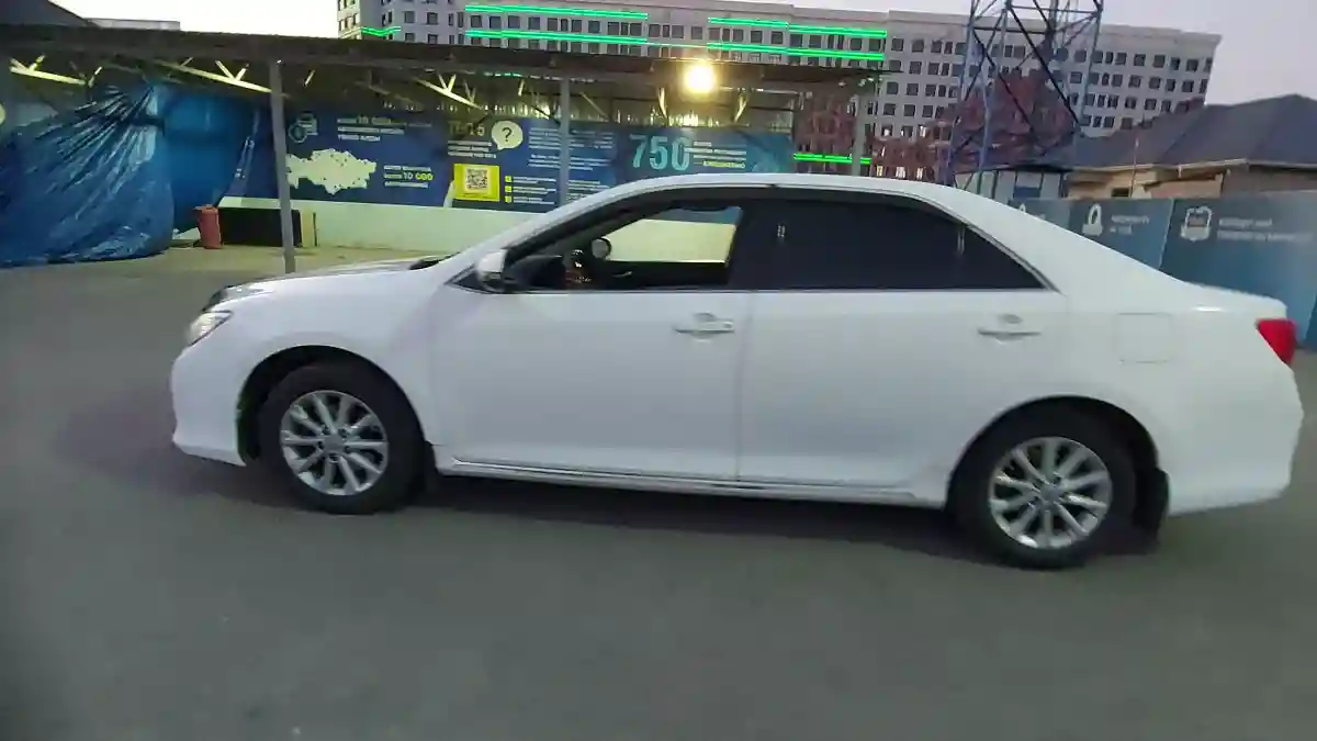 Toyota Camry 2013 года за 8 000 000 тг. в Шымкент