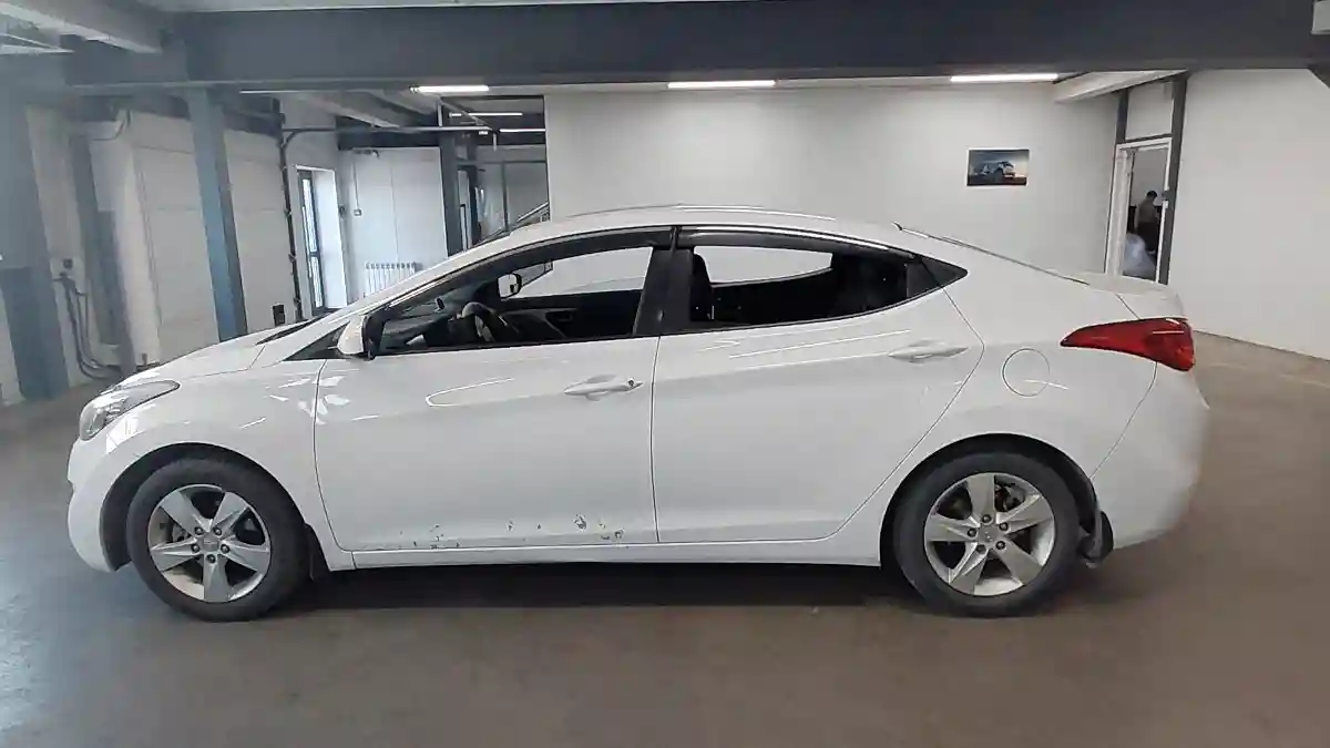 Hyundai Elantra 2013 года за 5 500 000 тг. в Астана