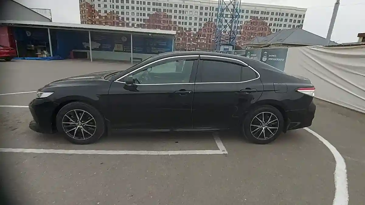 Toyota Camry 2019 года за 13 500 000 тг. в Шымкент