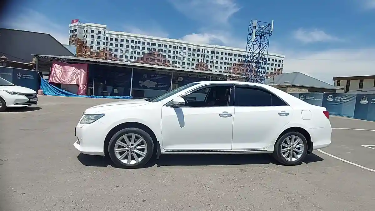 Toyota Camry 2013 года за 9 300 000 тг. в Шымкент