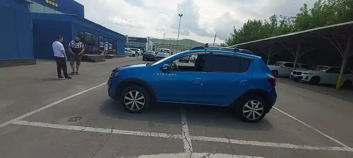 Renault Sandero 2016 года за 4 400 000 тг. в Алматы