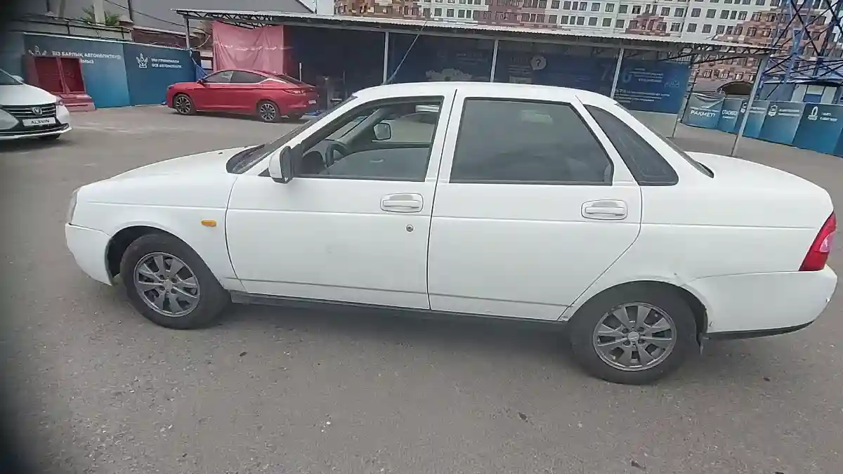 LADA (ВАЗ) Priora 2012 года за 1 000 000 тг. в Шымкент
