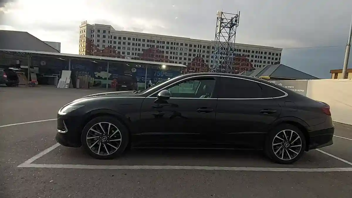 Hyundai Sonata 2020 года за 12 000 000 тг. в Шымкент